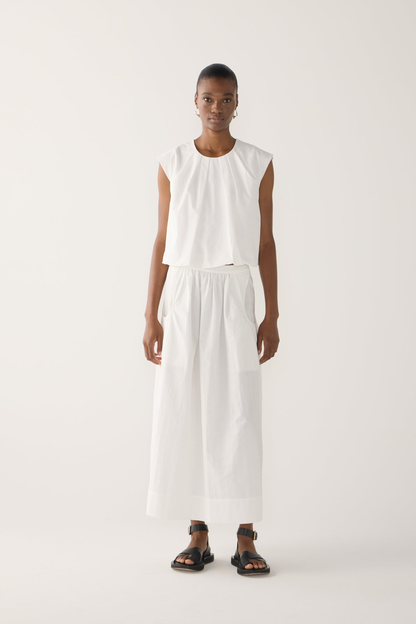 Oda Skirt | White Seersucker