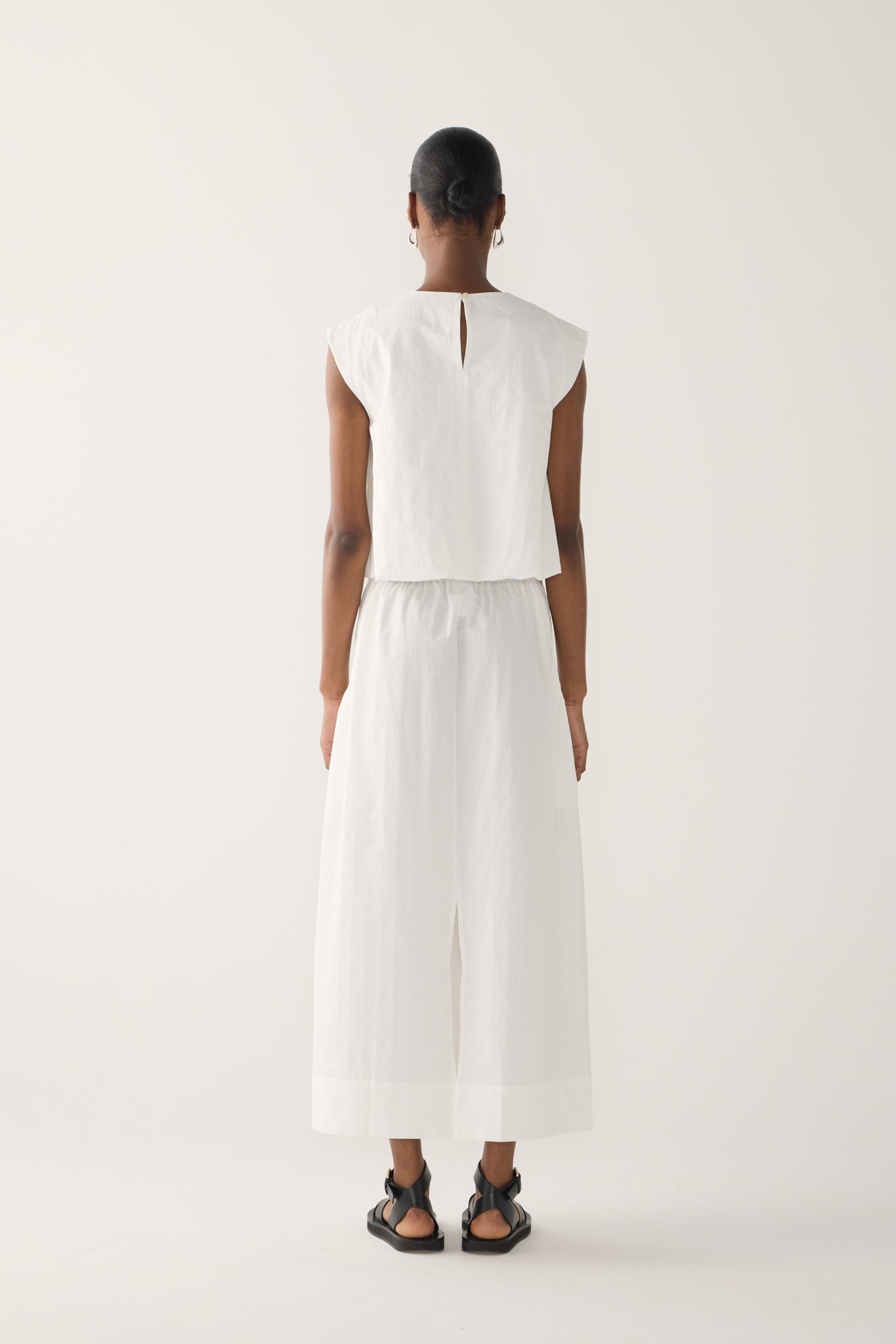 Oda Skirt | White Seersucker