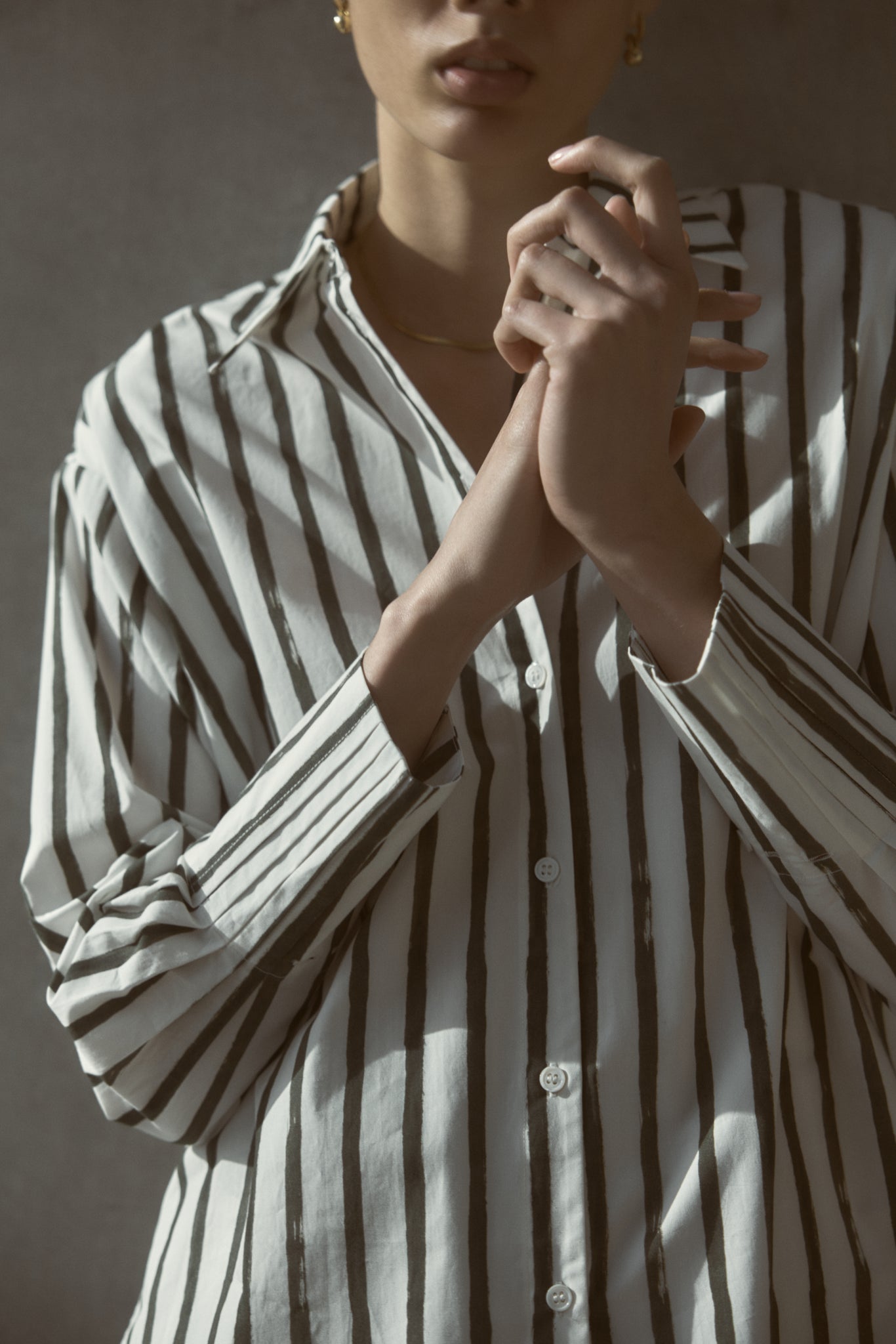 Daphne Shirt | Olive Painted Stripe